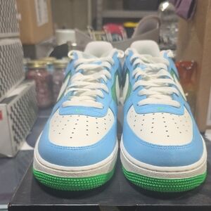 Mens Nike Air Force 1 Size 10.5 Brand New With Box